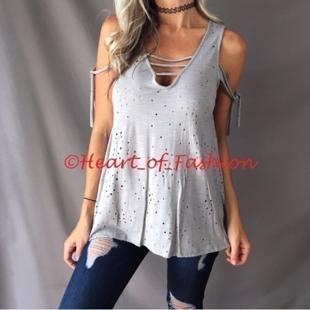 Boho Distressed Cutout Sleeveless Relaxed Top L